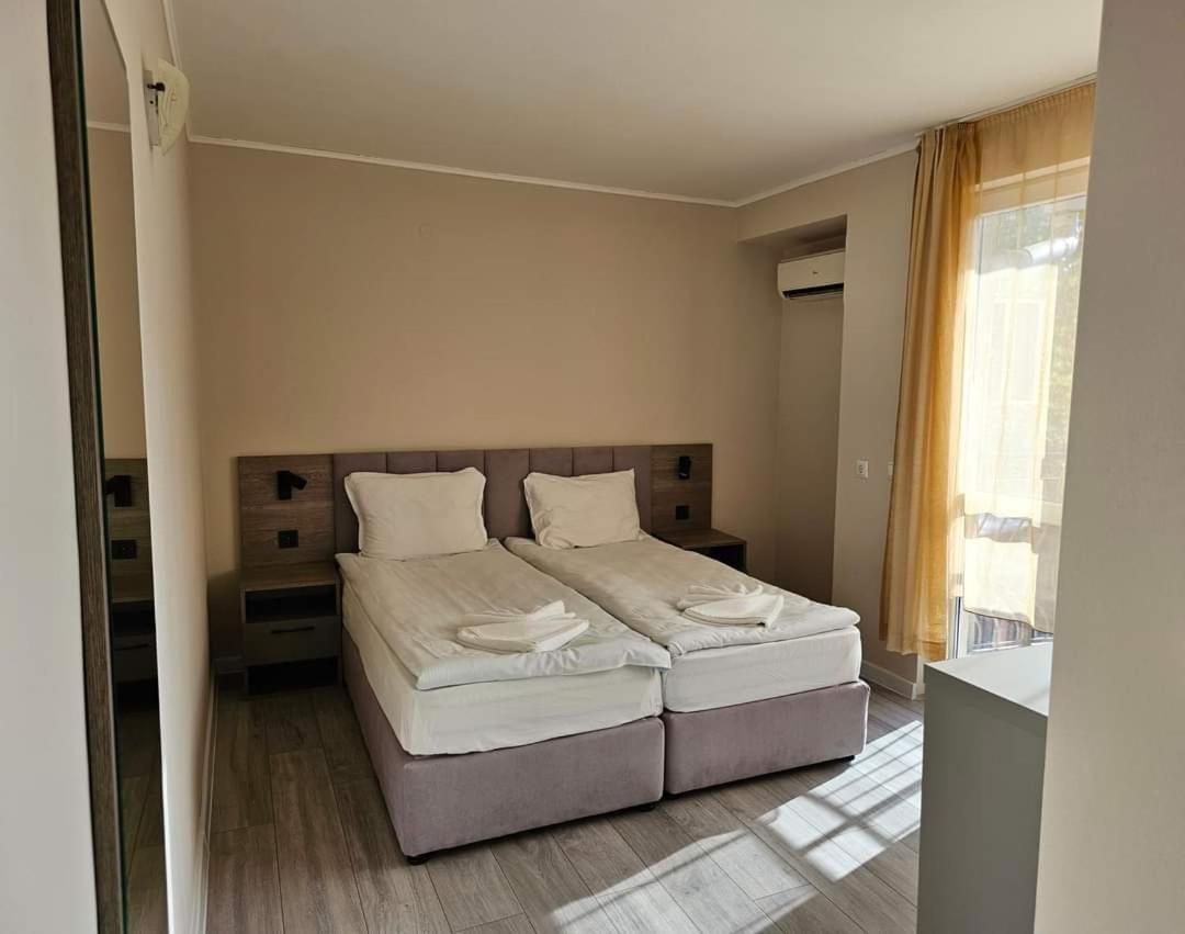 Lotos Apartments Китен Экстерьер фото